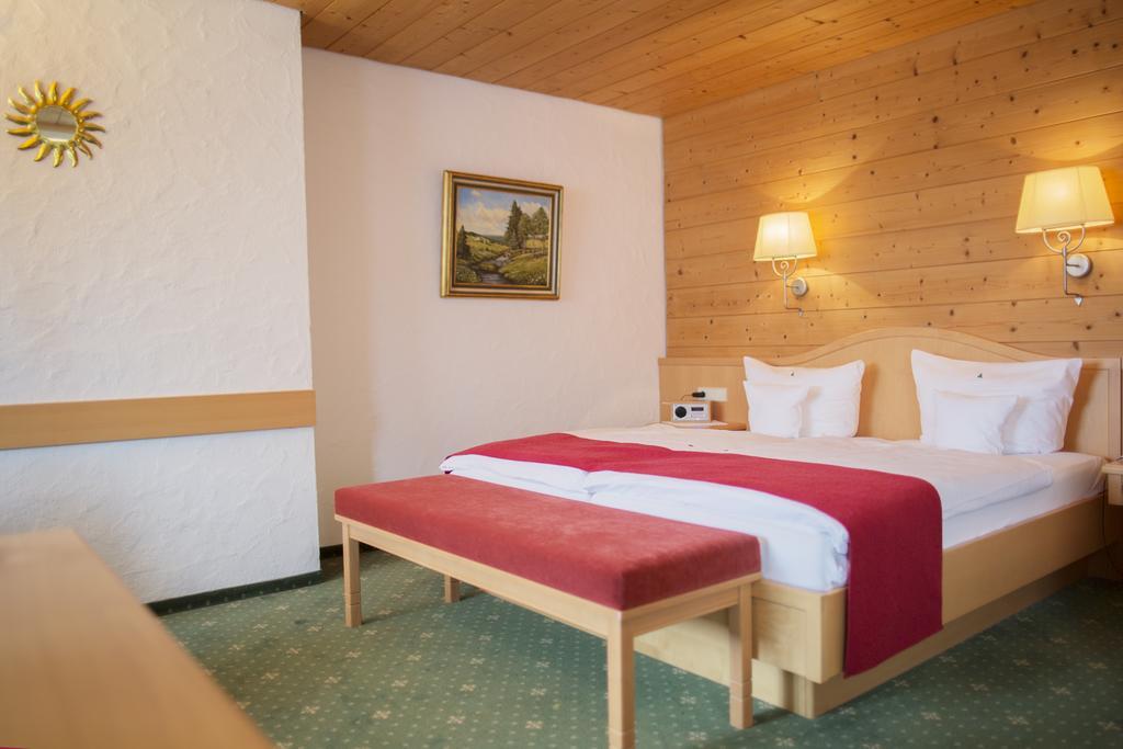 Kaisers Tanne - Premium Alles Inklusive Отель 4*